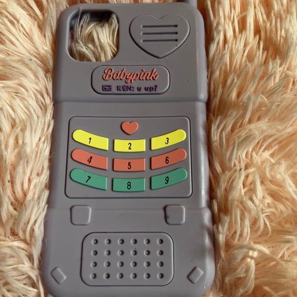 iPhone 11 phone case - Picture 2 of 3